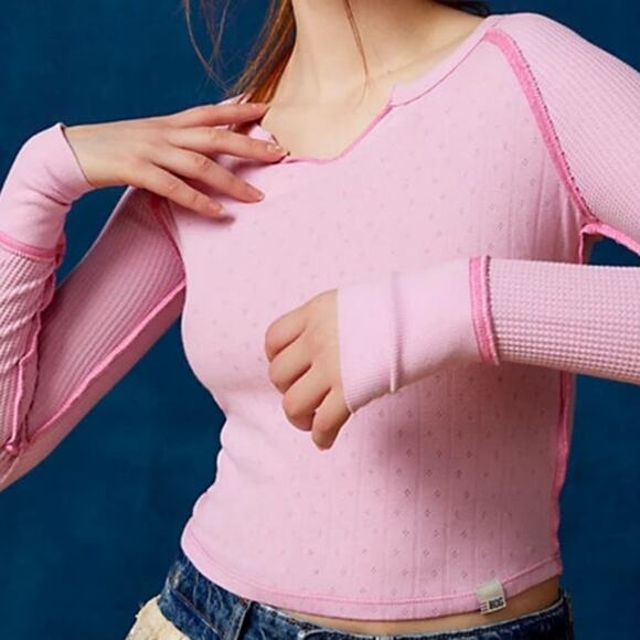 Urban Outfitters BDG Pink Crop Thermal Top size M - Picture 1 of 8